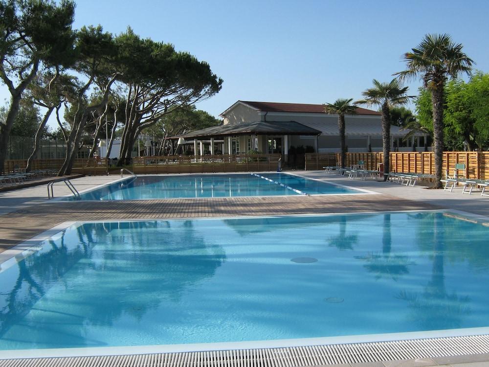 فندق Conero Azzurro نومانا المظهر الخارجي الصورة